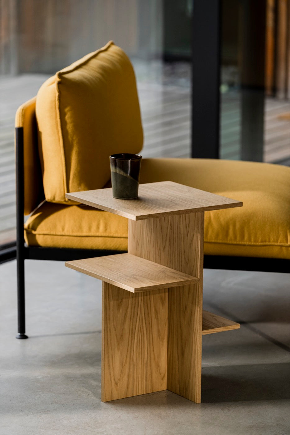 armchairs indoor living-room oak nightstands side-tables yellow 