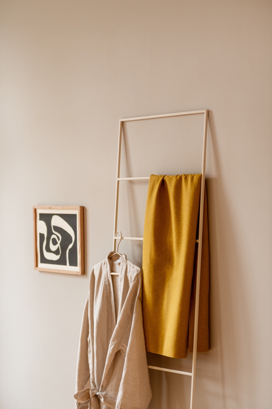 bedroom beige coat-racks indoor bathroom ladders 