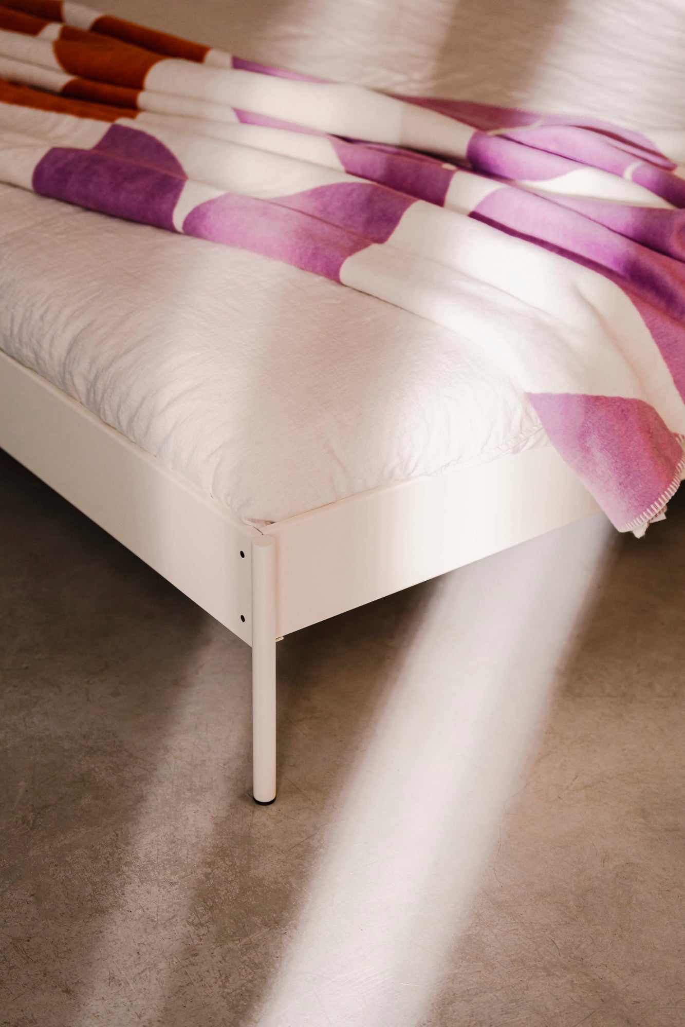 bedroom beds beige indoor new-arrivals throws 