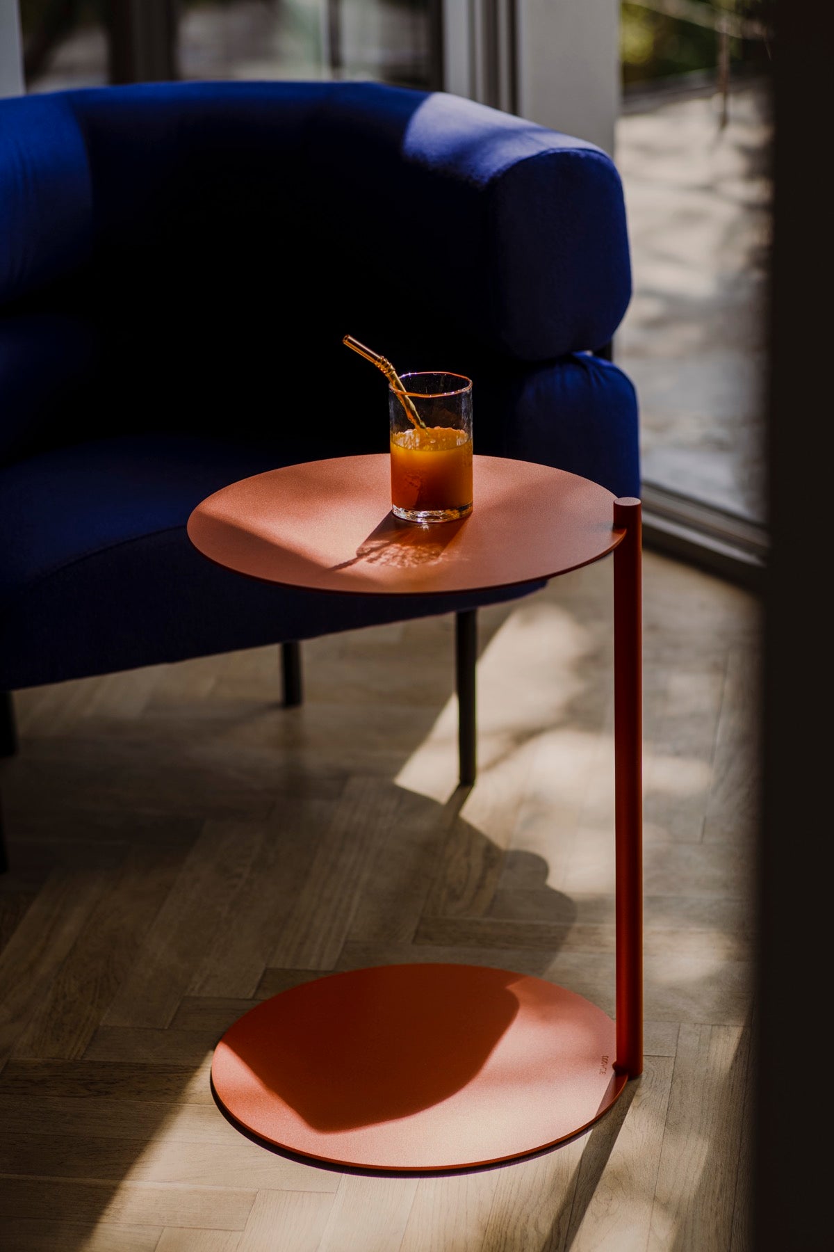 salon d'intérieur orange côté-tables Fauteuils  Chambre à coucher  bleu 
