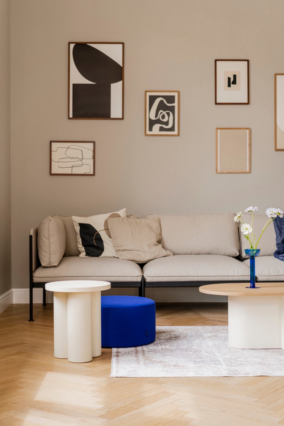 blue indoor living-room sofas spring-ideas beige coffee-tables light-grey oak poufs stools 