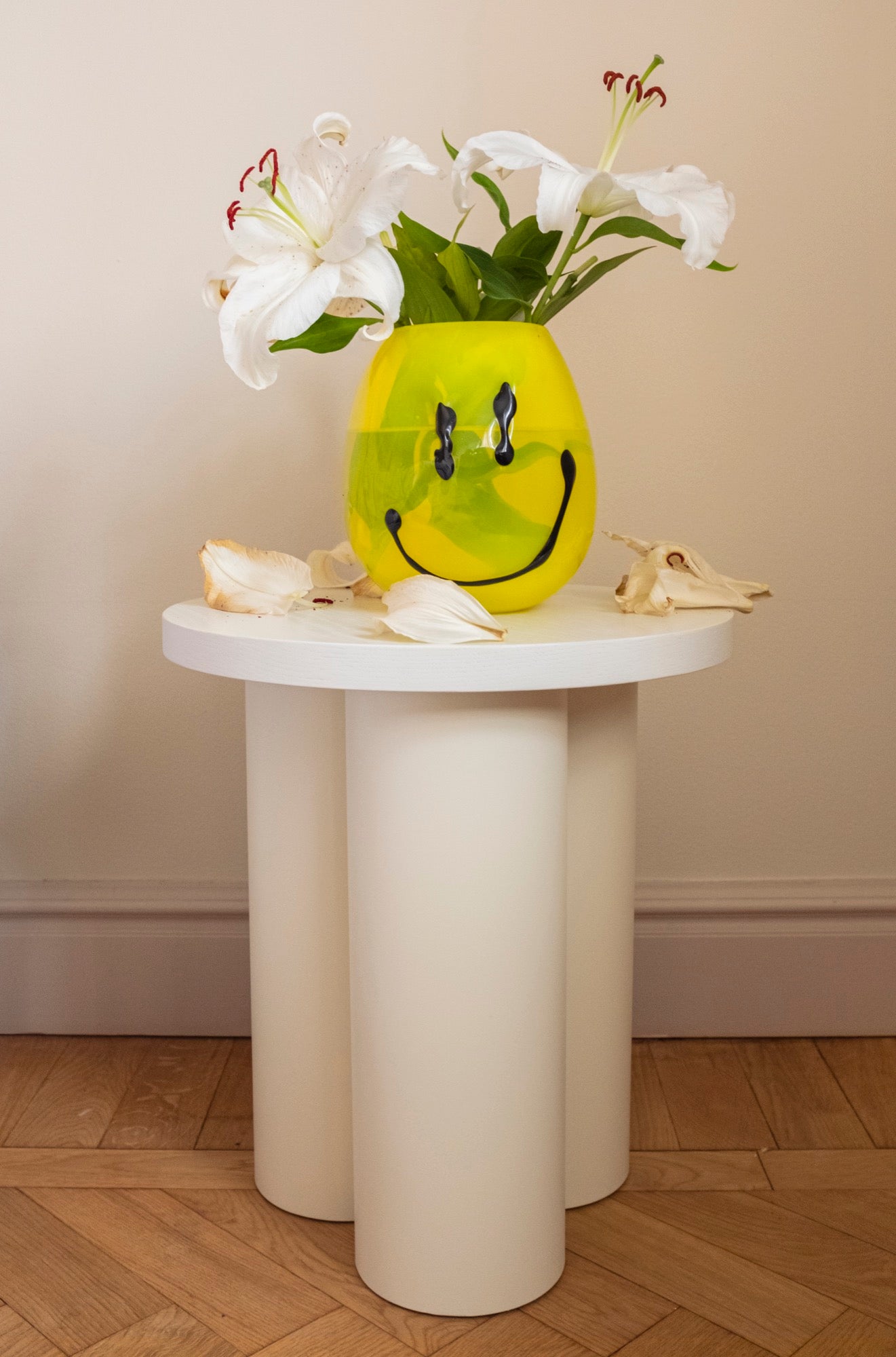 beige indoor living-room spring-ideas stools bedroom home-office poufs 