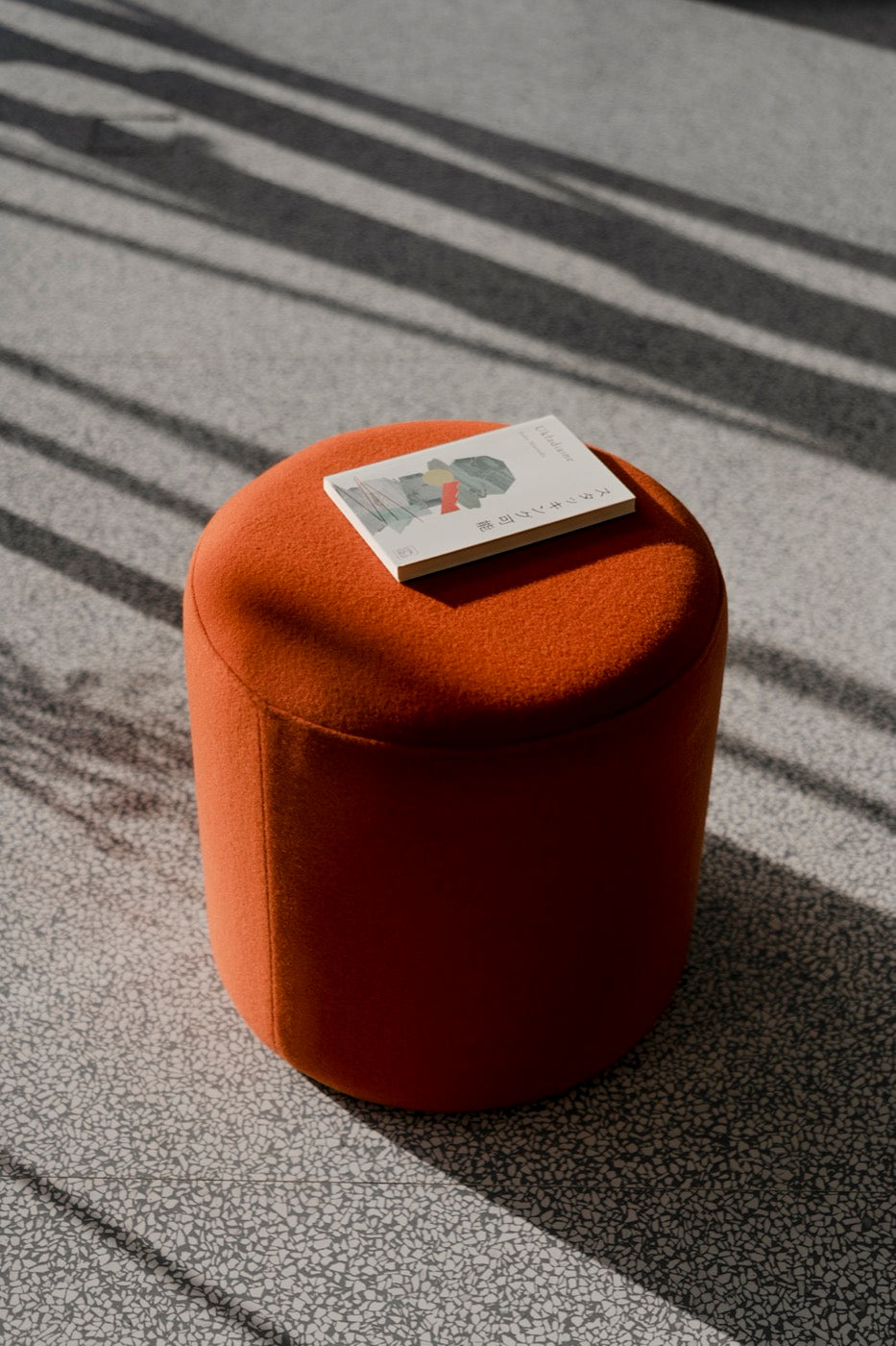 indoor living-room poufs spring-ideas terracotta orange 