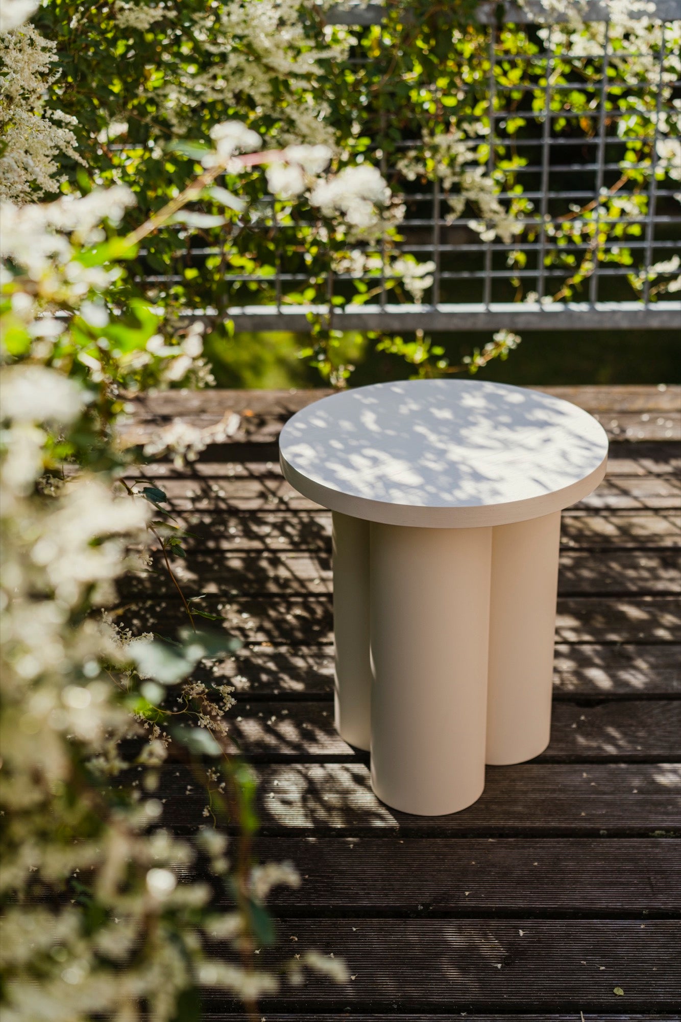 beige outdoor stools summer-interior spring-ideas 